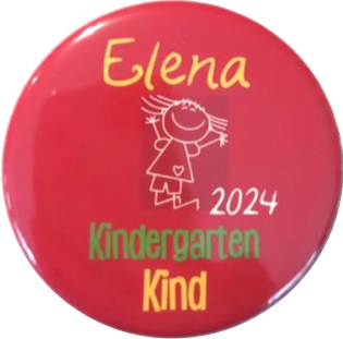 Kindergarten Button rot mit Namen 2024 - zum Schließen ins Bild klicken